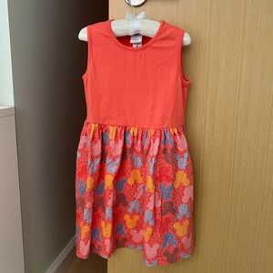 Hanna Andersson cotton dress with Disney print on skirt and pockets size 6/7